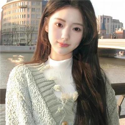 千钧。一发